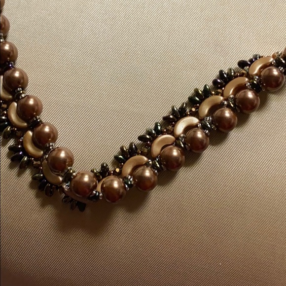 Half moon pearlescent beaded Necklace Earring Set - Picture 6 of 6